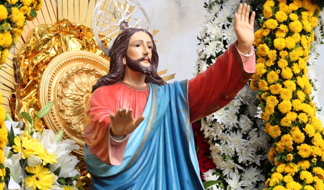 Festa de Bom Jesus dos Navegantes tem início com translado da imagem do santo de Penedo para Piaçabuçu