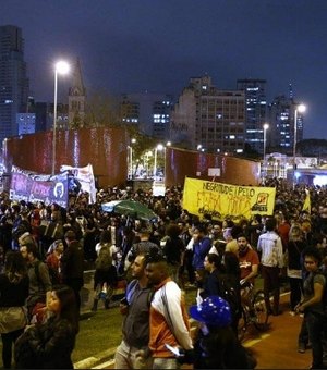 Em ato na Avenida Paulista, manifestantes pedem novas eleições