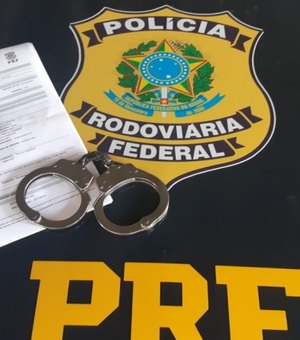 Foragido da Justiça é preso pela PRF na BR-316, em Maceió