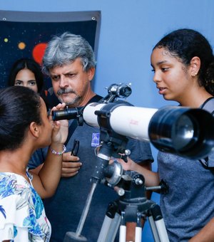 Escolas podem agendar sessões de planetário no Cepa