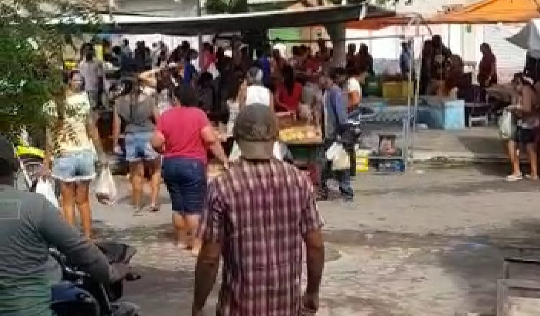 Em Canapi, feira livre aglomera população nesta quarta-feira