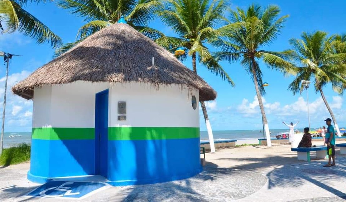 Prefeitura de Maragogi reforma banheiros públicos da Orla Marítima