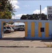 Homem é preso suspeito de tráfico de drogas no Beco do Caicó, em Arapiraca