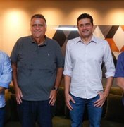 Rui Palmeira e Antonio Albuquerque negociam palanque único contra Paulo Dantas e Rodrigo Cunha