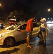 Operação Lei Seca autua 24 condutores e prende uma pessoa em Maceió