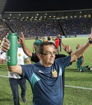 Sampaio Corrêa anuncia renovação com o técnico Francisco Diá para 2018