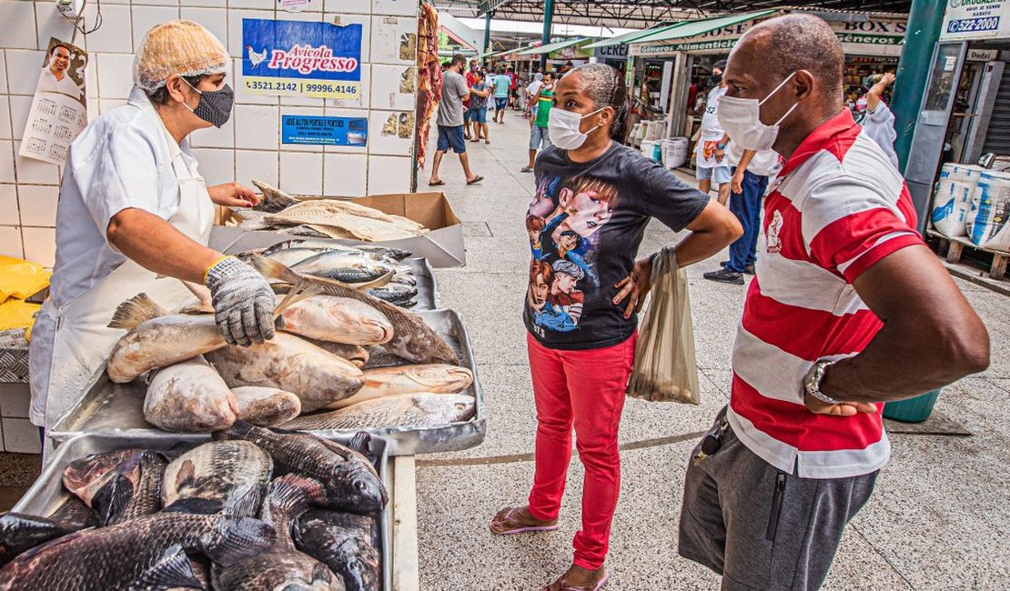 Procon Arapiraca alerta para variação de preços de pescados e ovos de Páscoa