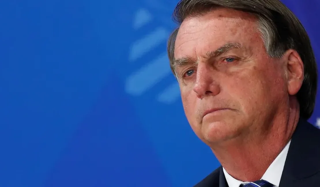 Apesar de Moraes ter desbloqueado R$ 1,1 mi de PL, Bolsonaro ainda não tem salário garantido
