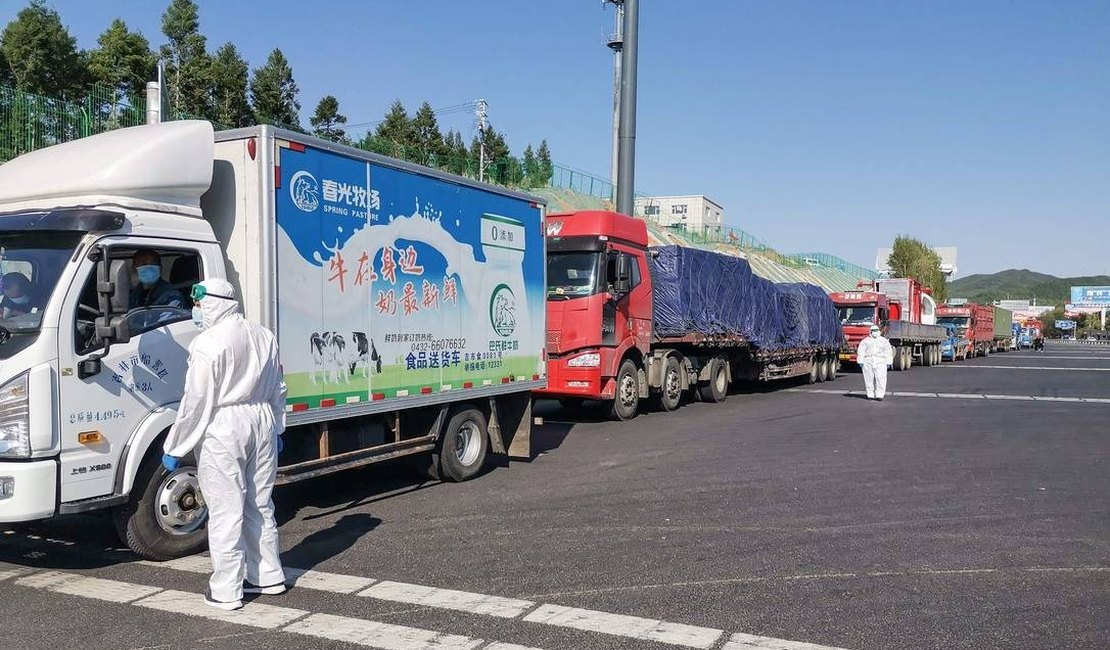 Cidade chinesa volta ao isolamento parcial após novos casos de coronavírus