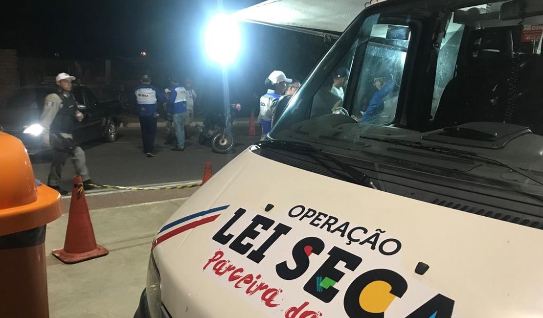 Duas pessoas são detidas durante Operação Lei Seca em Arapiraca