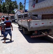 [Vídeo] Jovem é atingida por caminhão desgovernado em Jequiá da Praia