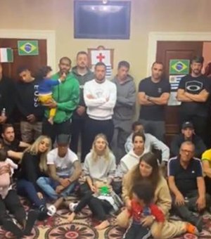 Jogadores brasileiros deixam hotel em Kiev e pegam trem para fugir da Ucrânia