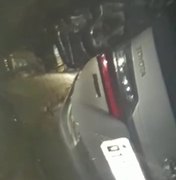 [Vídeo] Criminosos incendeiam carro de vereador em Porto de Pedras