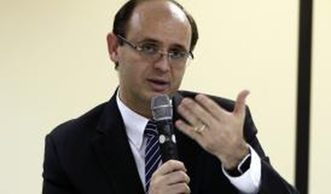 Segurança da prova do Enem é a principal preocupação do MEC, diz ministro
