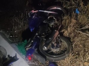 Acidentes envolvendo carro e moto deixa uma vítima fatal em Delmiro Gouveia
