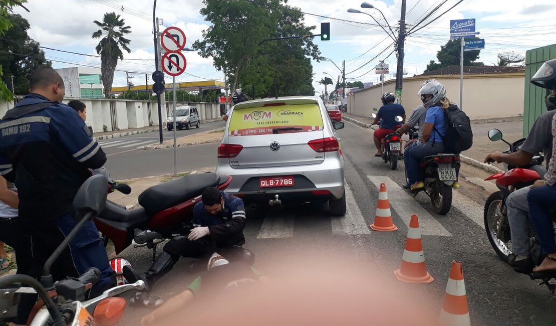 Semáforo 'maluco' provoca acidente em Arapiraca, segundo condutor