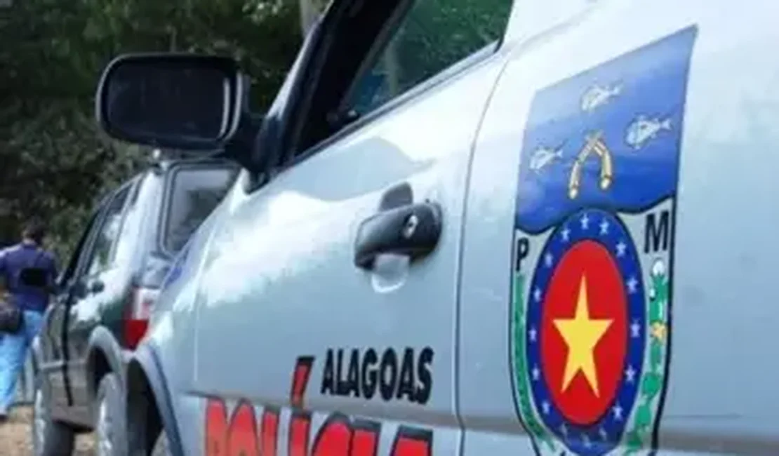Índividuos armados são presos na orla da Jatiúca em Maceió