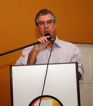 Denúncia contra ex-prefeito e secretário de Penedo é acatada pela Justiça