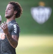 Perto de anunciar Isla, Flamengo também mantém otimismo por Guga