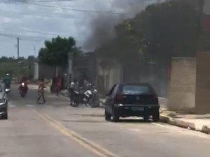 Escola incendeia após 'pane elétrica' no município de Cacimbinhas