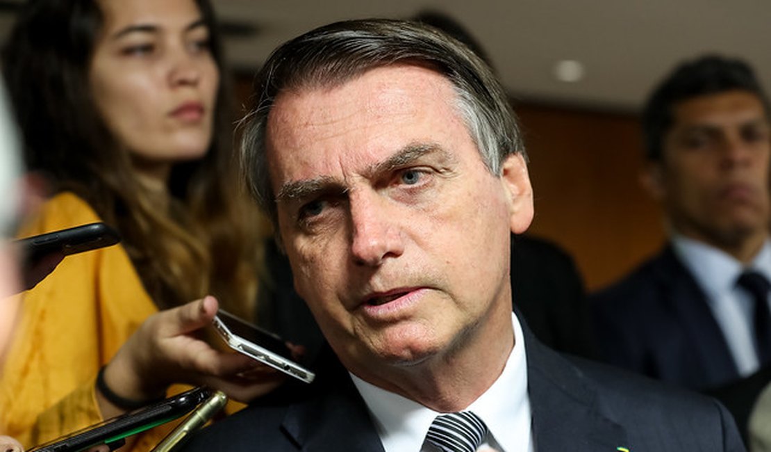 Juristas preparam denúncia contra Bolsonaro por ecocídio