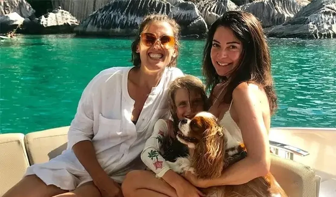 Ana Paula Padrão faz homenagem a Paola Carosella após anúncio da chef