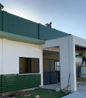 Projeto que homenageia o ex-prefeito  Rogério Teófilo para nomear prédio de UPA  ainda será votado