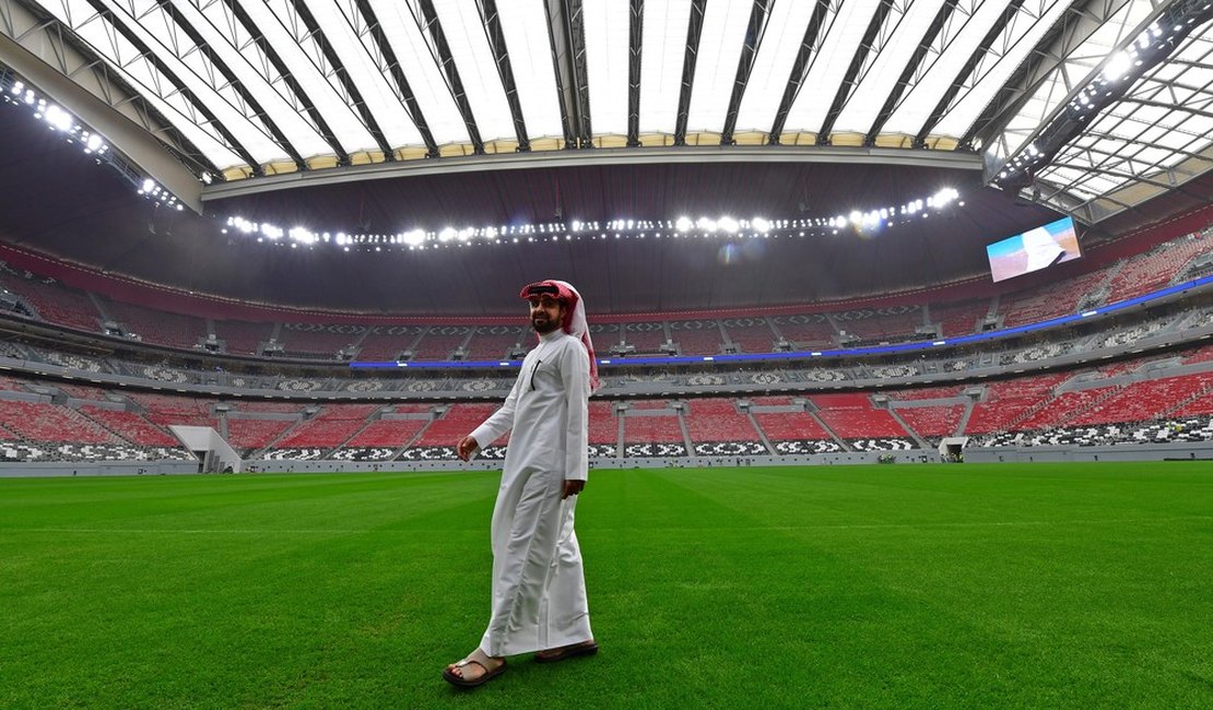 Covid-19 interrompe obras dos estádios da Copa 2022 e suspende celebração do Ramadã no Catar