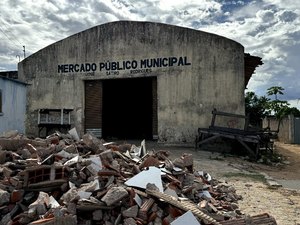 Oposição usa reforma de mercado público da zona rural de Lagoa da Canoa para criar mais um fake News