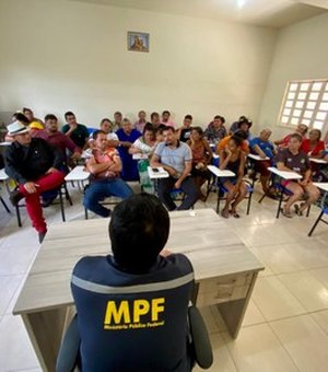 MPF reúne-se com ciganos em Penedo (AL)