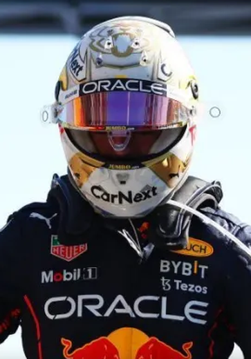 Verstappen vence no Japão apesar da chuva e conquista o bi da F1