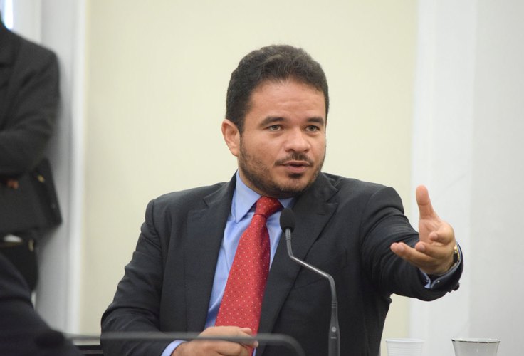 Oposição e situação disputam apoio de Marcelo Victor para as eleições de 2022