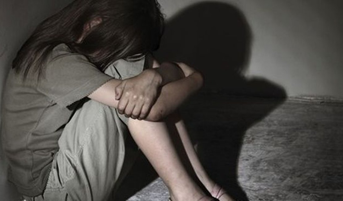 PC prende mulher que permitia abusos sexuais contra filha