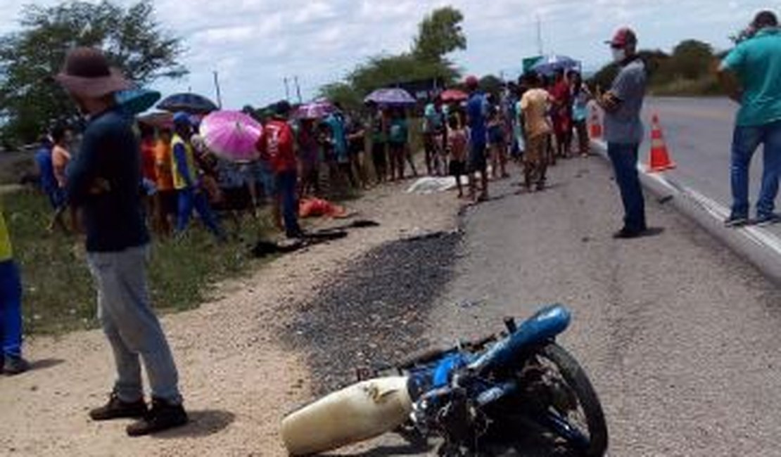 Avô e neto de 11 anos morrem em acidente de trânsito na zona rural de Canapi