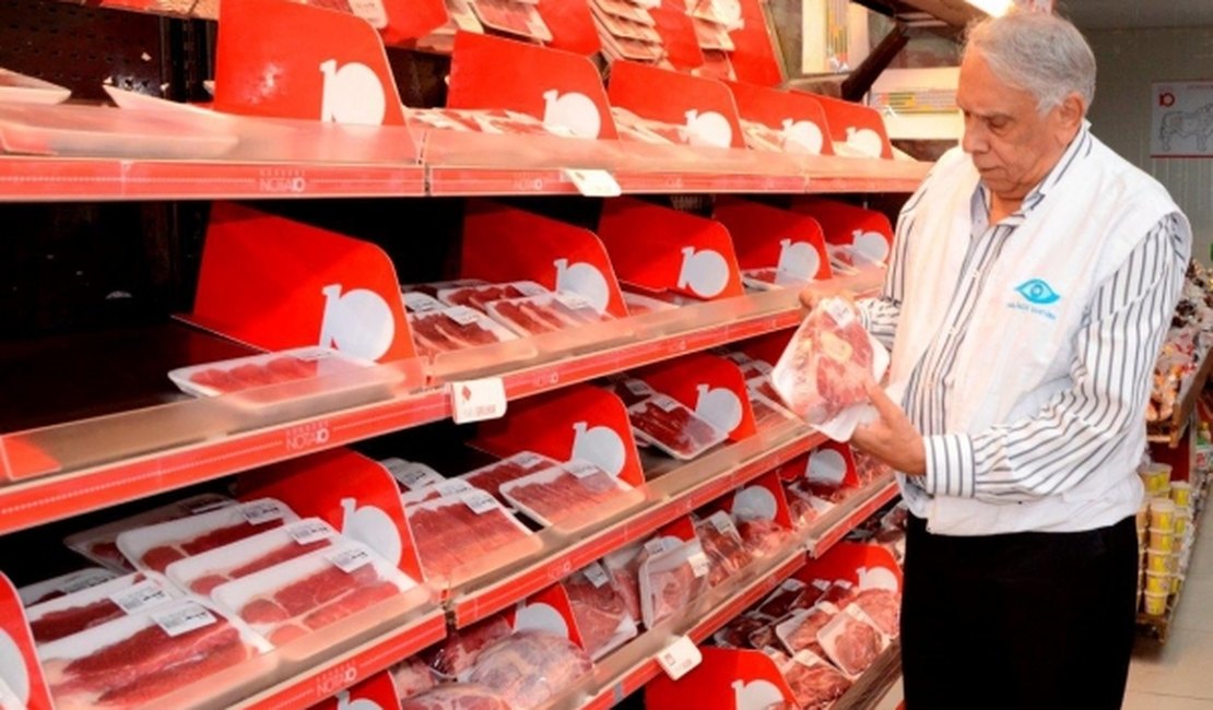 Vigilância Sanitária orienta sobre os cuidados na hora de comprar carnes
