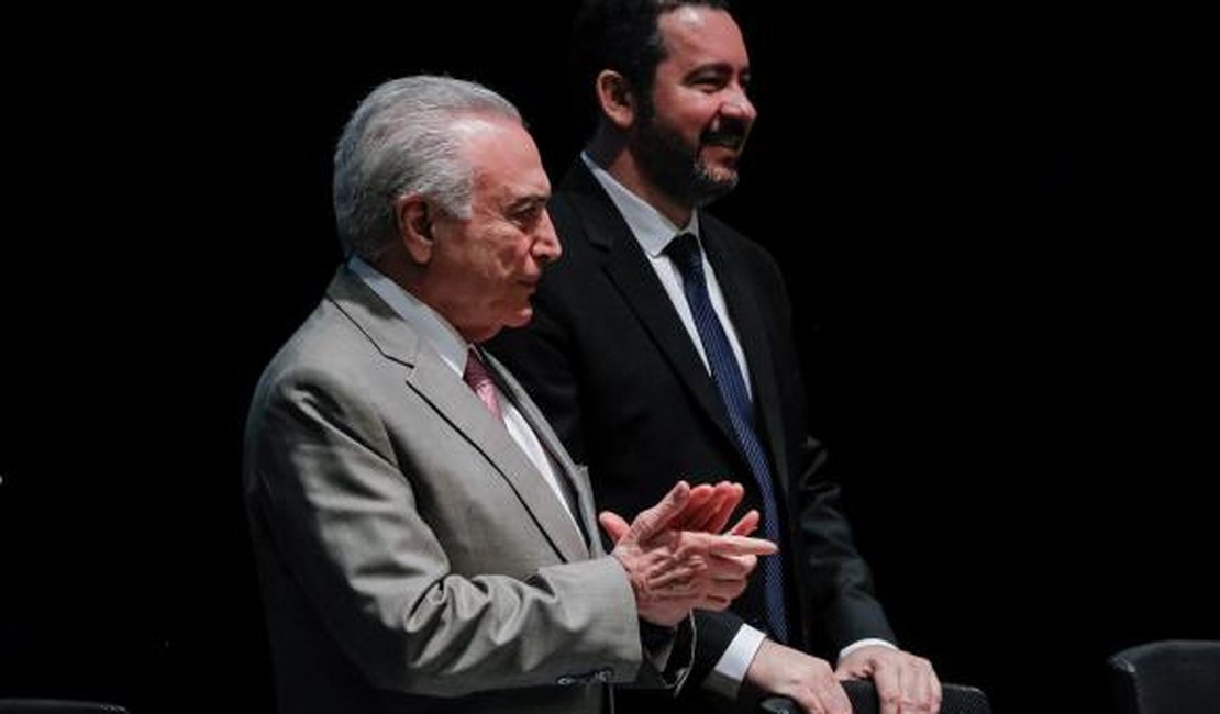Dyogo Oliveira assume presidência do BNDES e defende reinvenção do banco