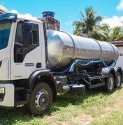 Prefeitura de Maragogi adquire caminhão-pipa e trator