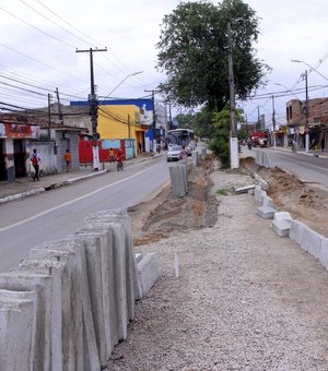 Prefeitura realiza ações de infraestrutura para requalificação da Avenida Benedito Bentes