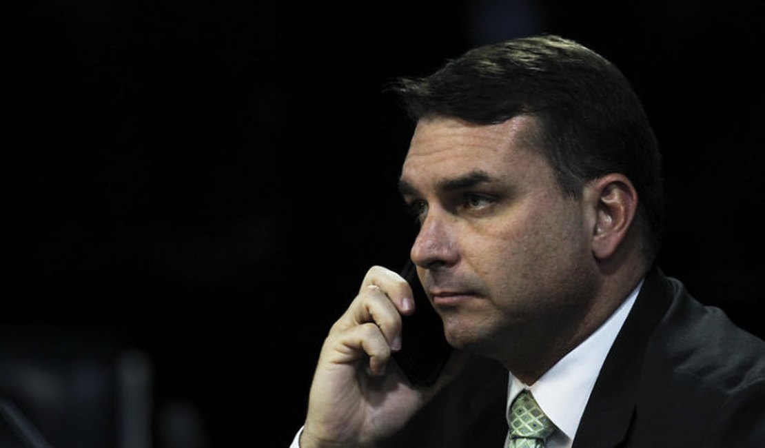 Pedido de cassação de Flávio Bolsonaro está parado há quatro meses