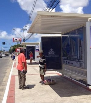 Novo modelo de ponto de ônibus é implantado na Serraria