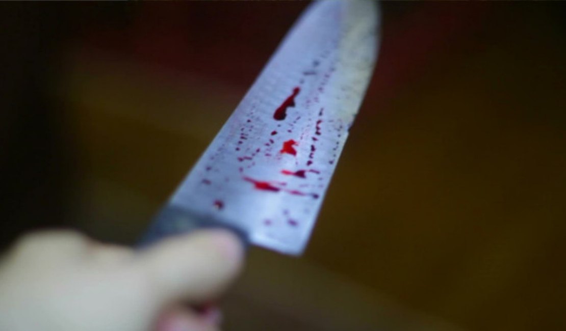 Adolescente de 16 anos sofre tentativa de homicídio com golpe de faca na cabeça 