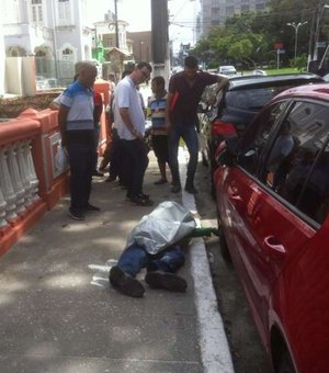Pintor morre eletrocutado durante obra de recuperação da Praça Sinimbú