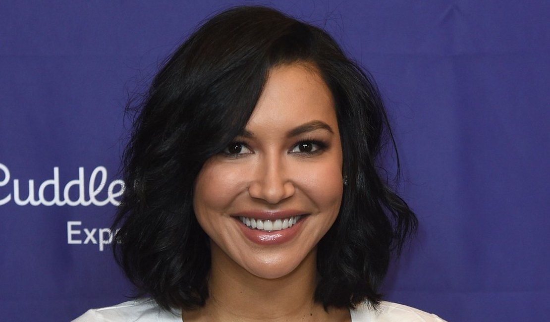 Polícia divulga vídeo que mostra Naya Rivera alugando barco com o filho
