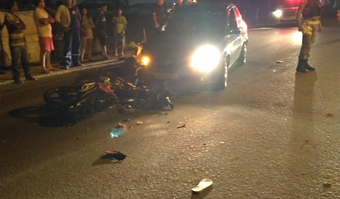 Motociclista fica gravemente ferido após colidir com veículo, em Arapiraca