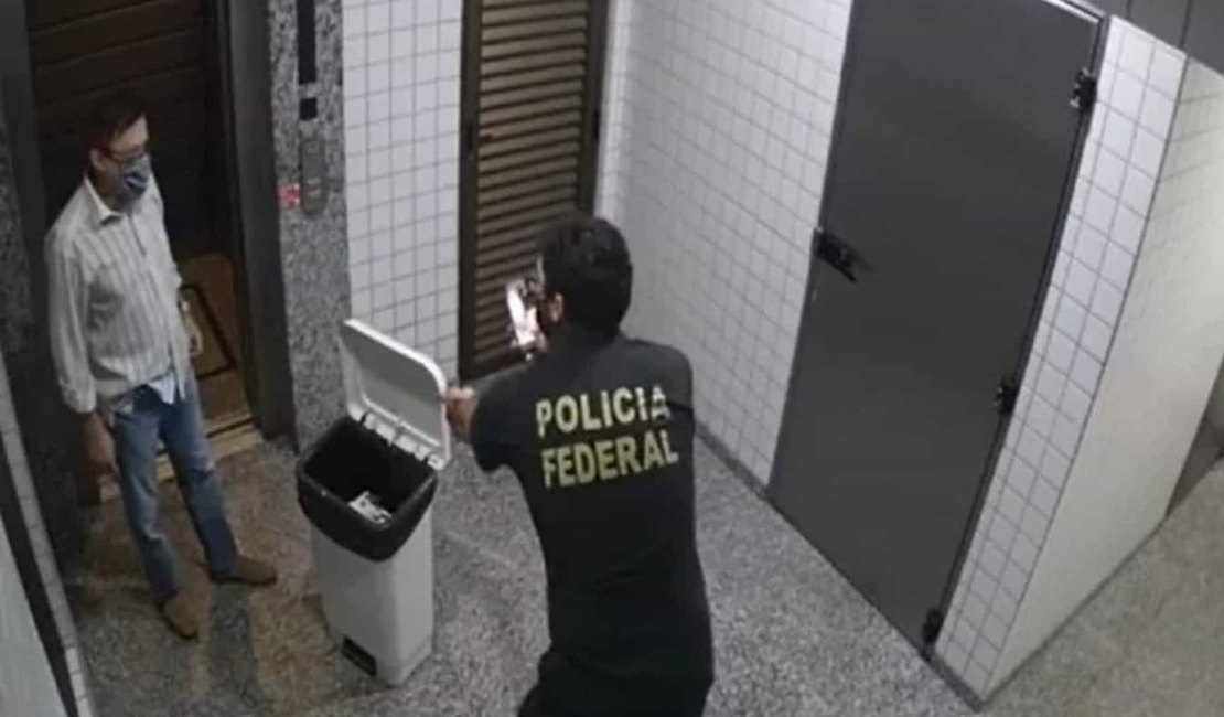 Vídeo mostra fuga de conselheiro por escadarias até flagrante da PF