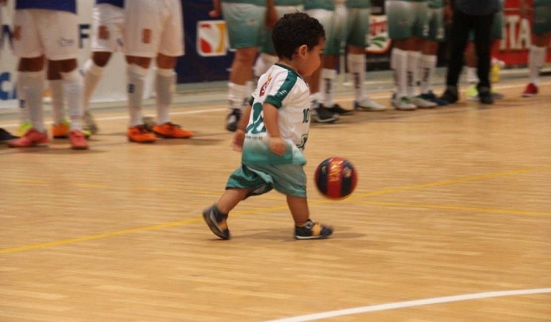 Com inscrições de graça, Secretaria de Esporte vai oferecer Escolinha de Futsal no Ginásio João Paulo II