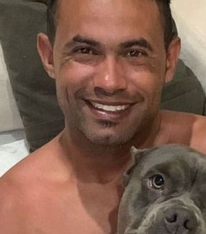 Goleiro Bruno posta foto com pitbull e legenda: 'Amiga fiel'; internautas criticam