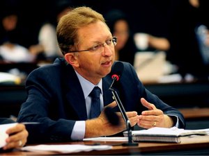 Deputados evangélicos trazem ao debate possibilidade de 'curar' gays