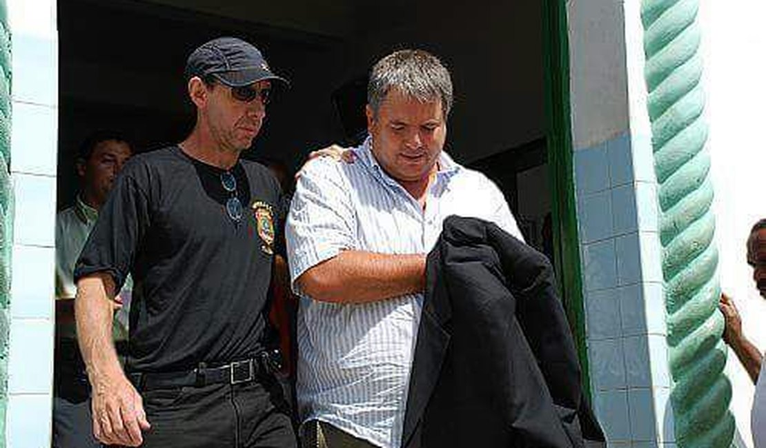 Polícia Federal usa 20 homens para prender o ex-prefeito Celso Luiz