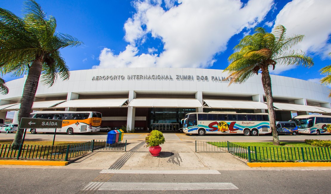 Zumbi dos Palmares tem alerta sobre Covid-19, passageiros tensos e vôos cancelados